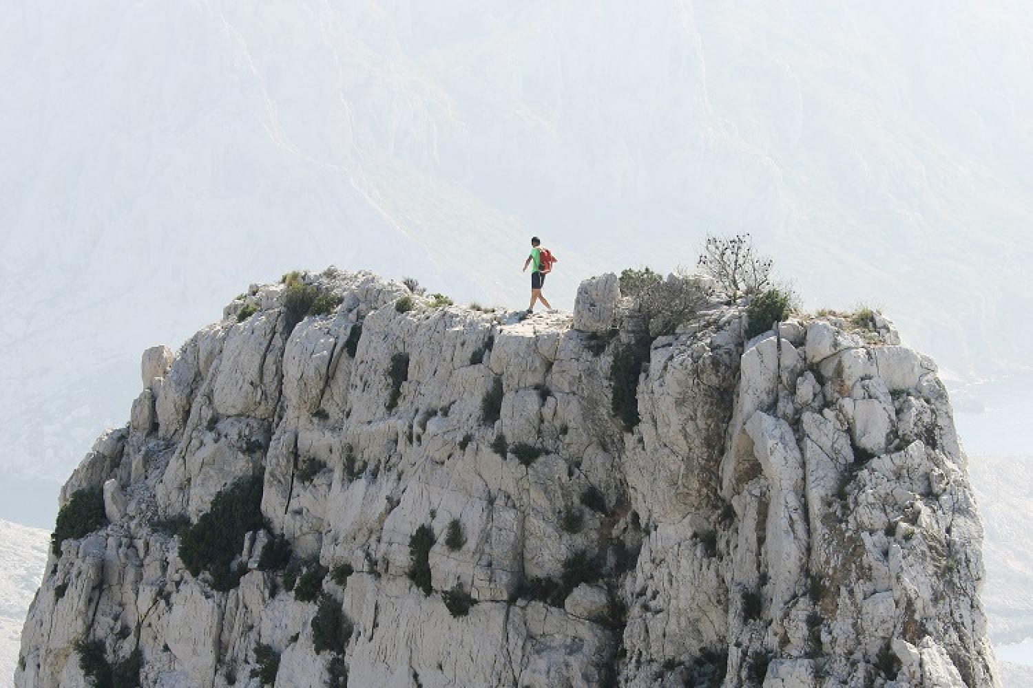 3-randonner-c-bellanger-calanques-marseille-cassis-la-ciotat.jpg